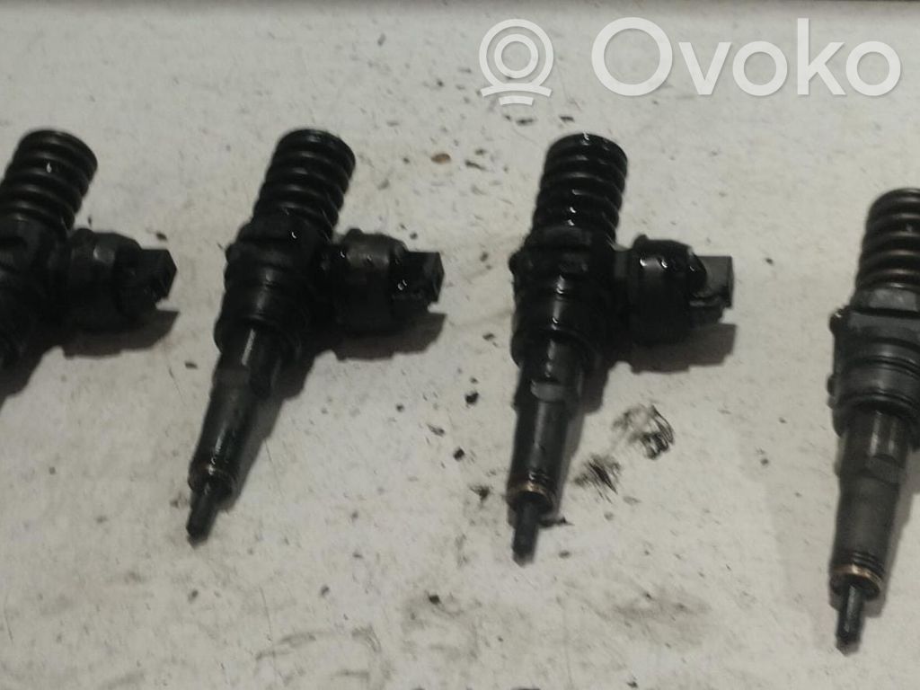 Injector combustibil   0414720215,0414720215