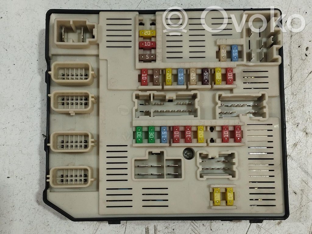Renault Megane III Módulo de fusible 