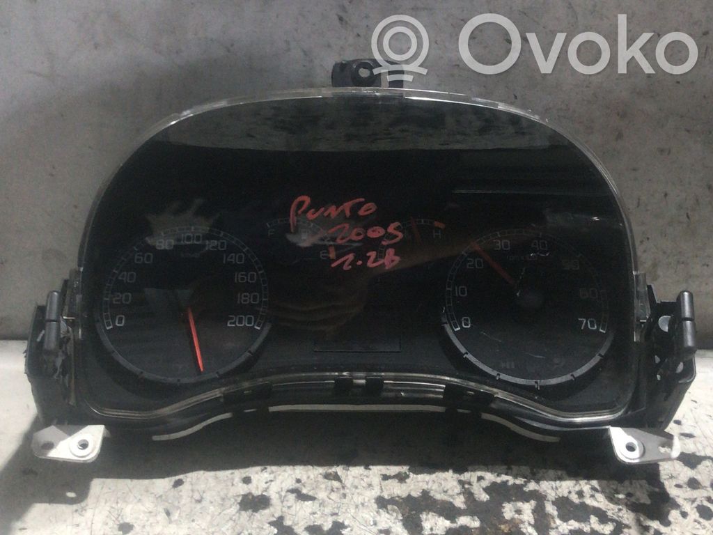 Fiat Punto (188) Tachimetro (quadro strumenti) 