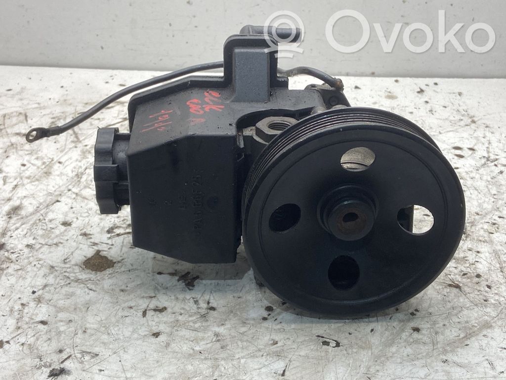 Mercedes-Benz CLK A208 C208 Pompe direction assistée 