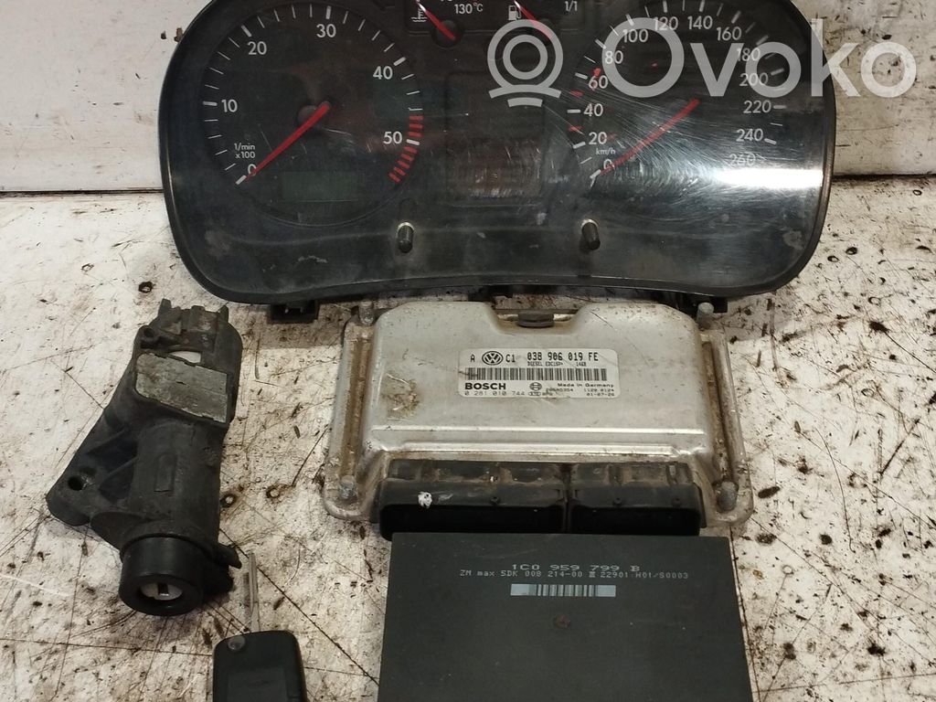 Volkswagen Golf IV Engine ECU kit and lock set 