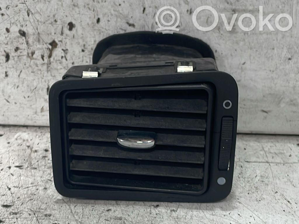 Grilă ventilație/ramă laterală bord
