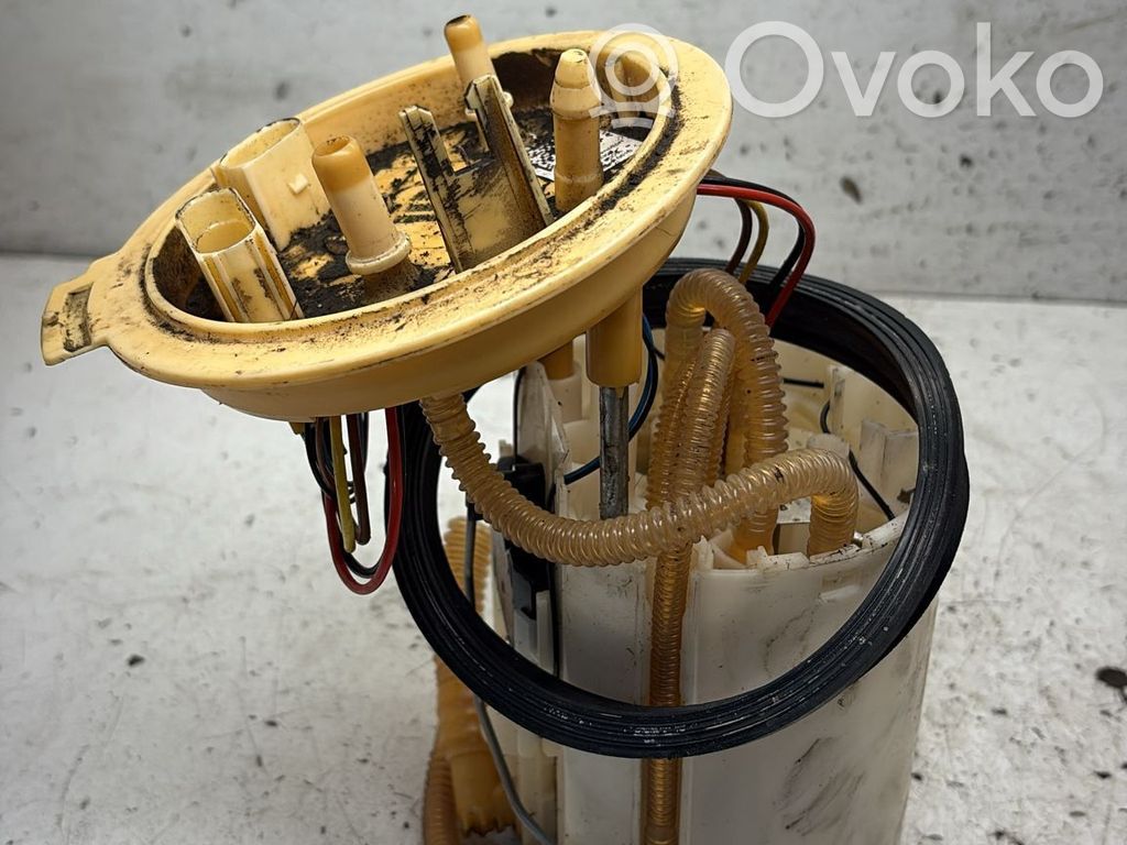 Volkswagen PASSAT B7 Kraftstoffpumpe im Tank 