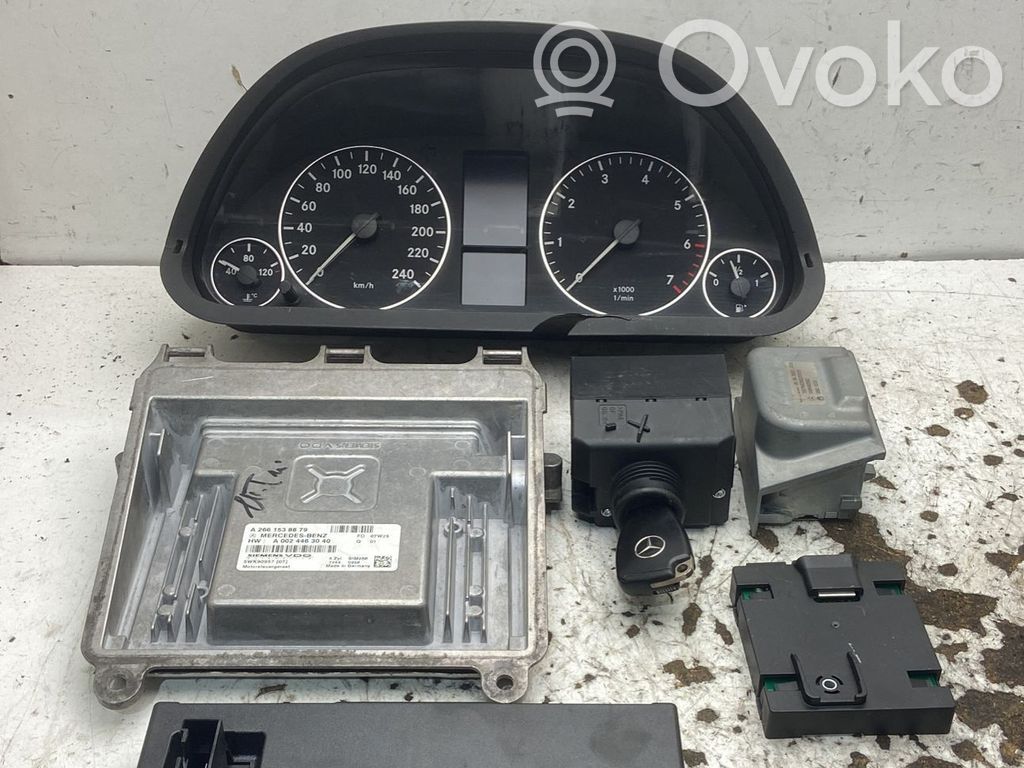 Mercedes-Benz A W169 Komputer / Sterownik ECU i komplet kluczy 