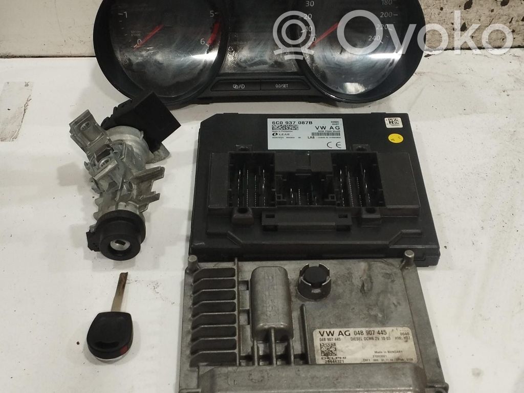 Volkswagen Polo V 6R Engine ECU kit and lock set 