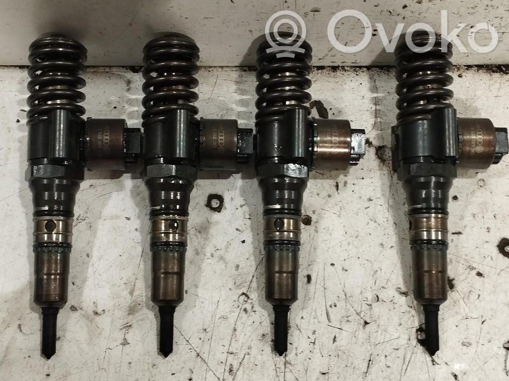 Inyector de combustible   0414720403,0414720403