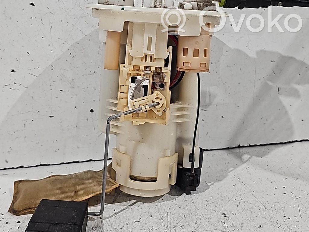 Suzuki Alto Pompă combustibil în rezervor 