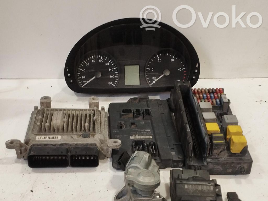 Mercedes-Benz Sprinter W906 Komputer / Sterownik ECU i komplet kluczy 