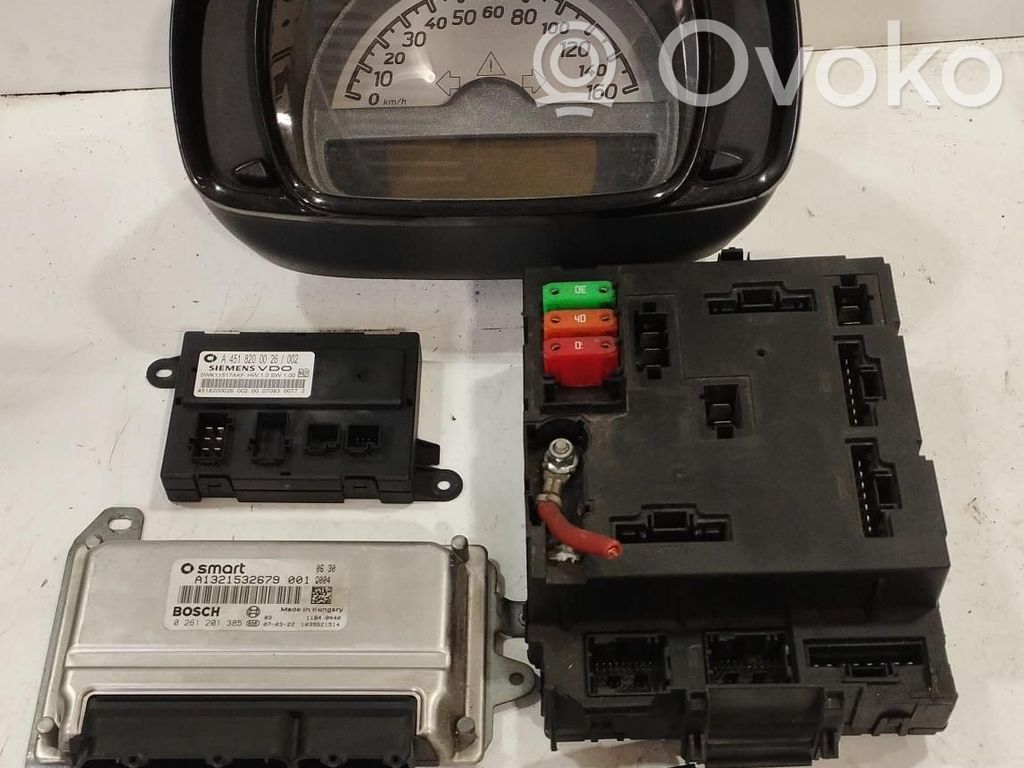 Smart ForTwo II Engine ECU kit and lock set 
