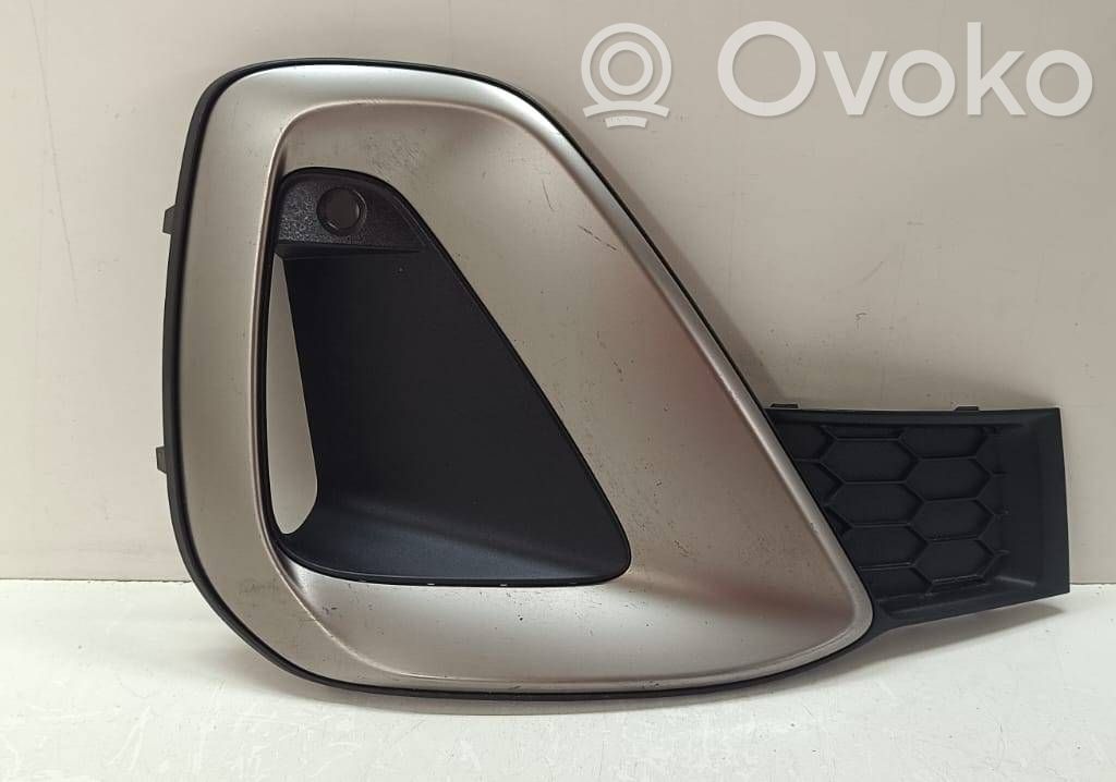 Front bumper lower grill   8B3807682B