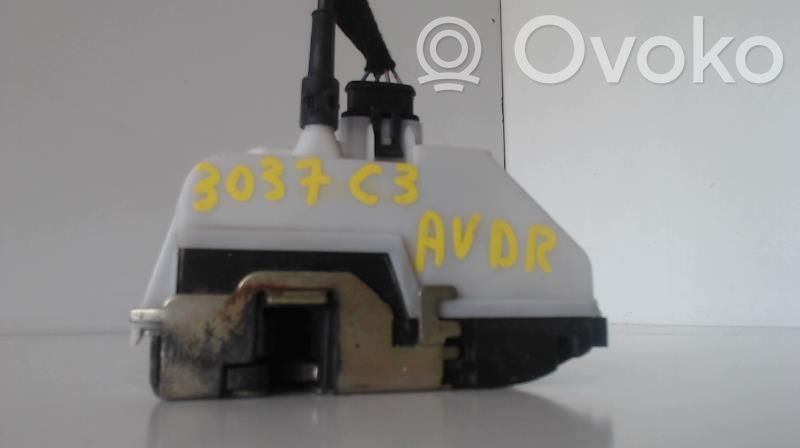 Citroen C3 Front door lock 