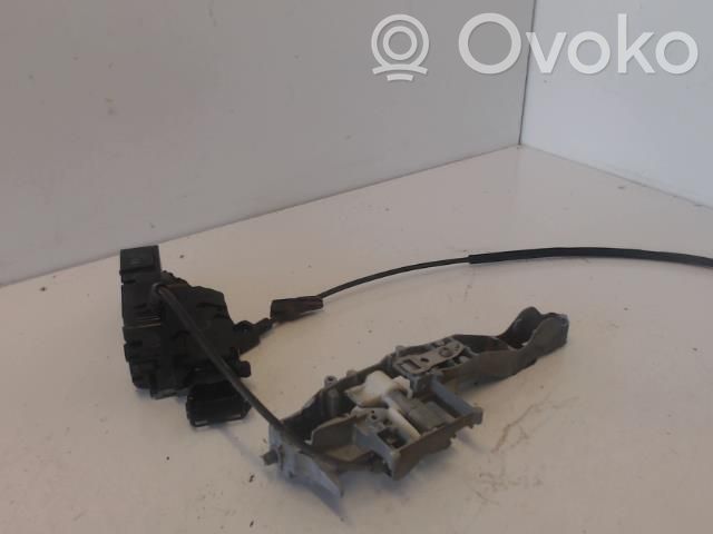 Peugeot 207 Front door lock 