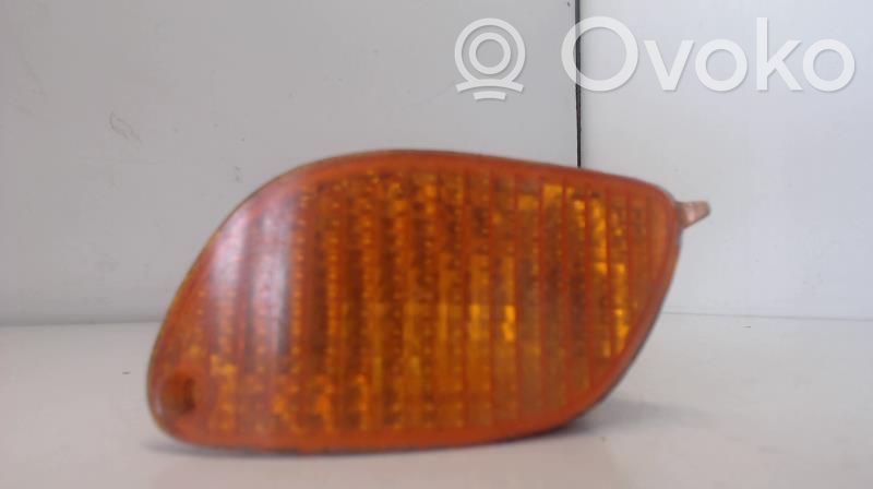 Front fender indicator light   1215917