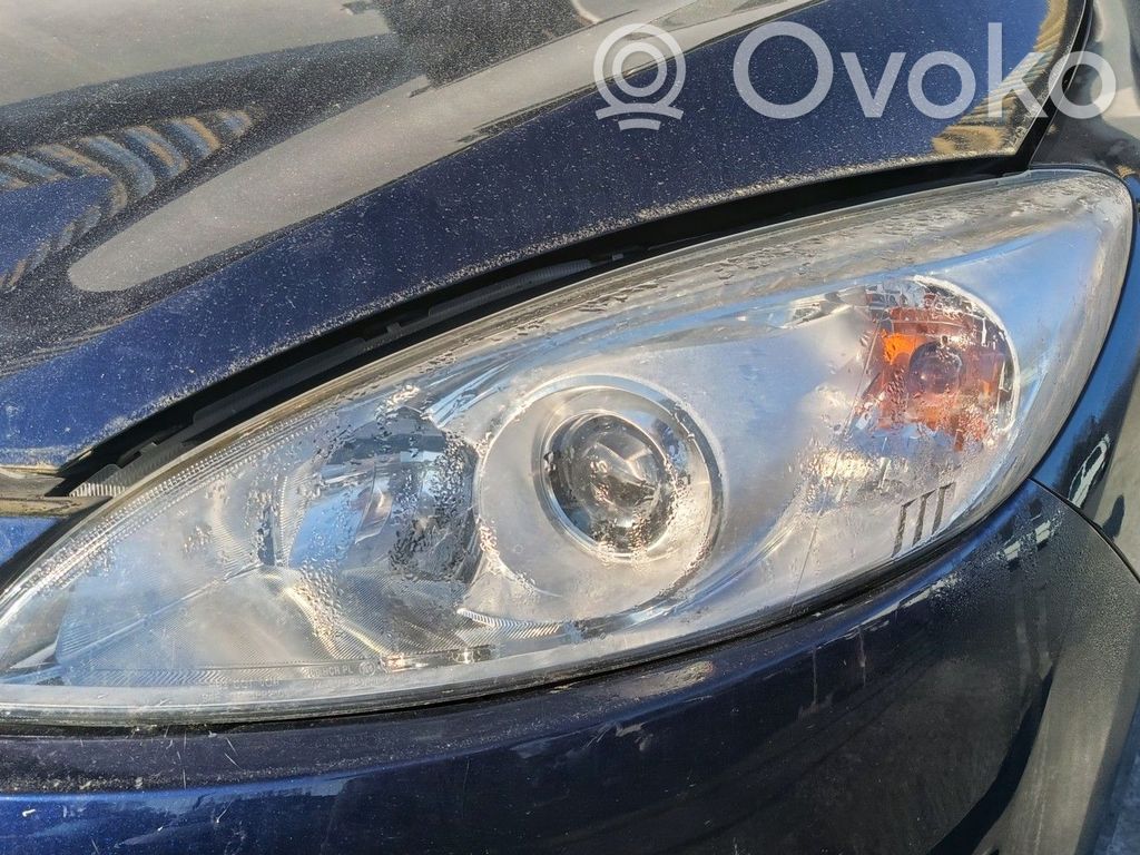 Mazda 5 Phare frontale 