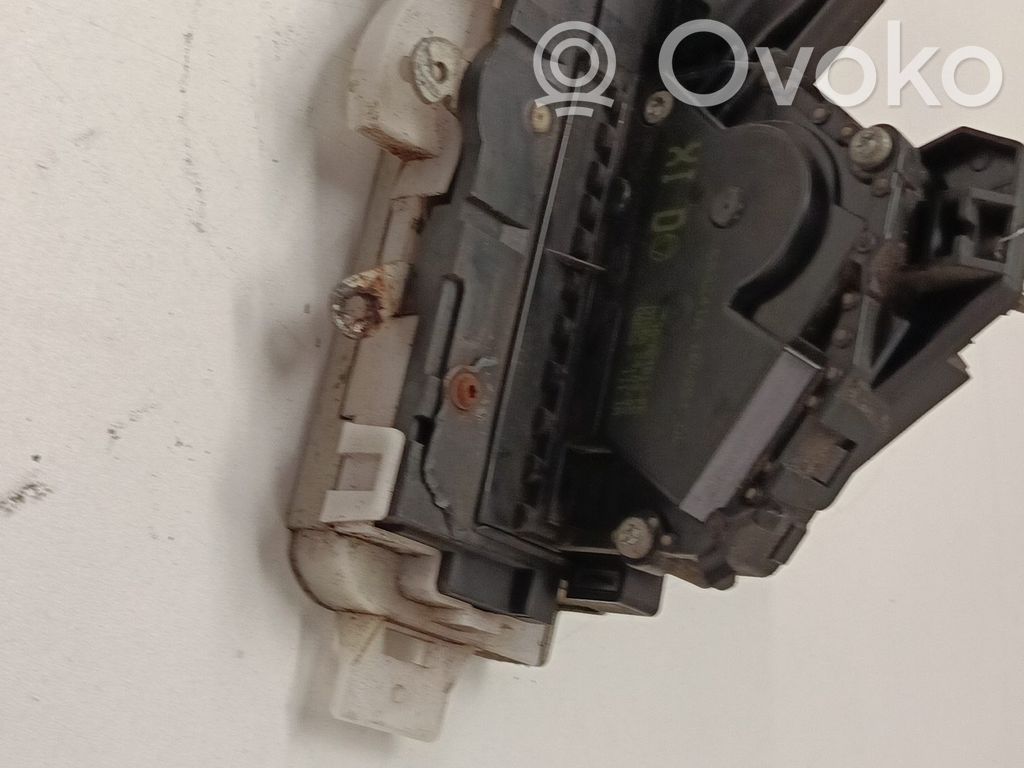 Ford Mondeo Mk III Încuietoare ușă față 