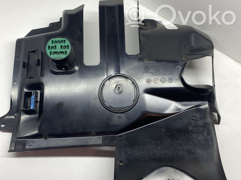 BMW 3 E46 Panelės apdailos skydas (apatinis) 