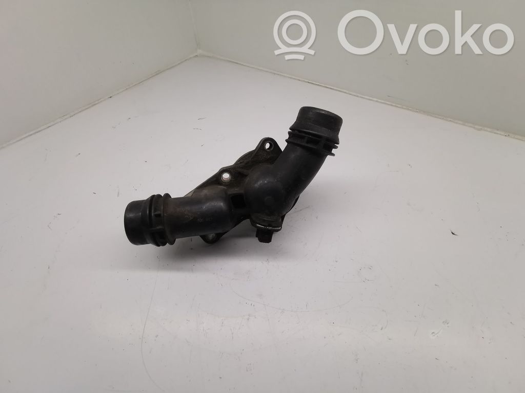 BMW 5 E39 Thermostat/thermostat housing 