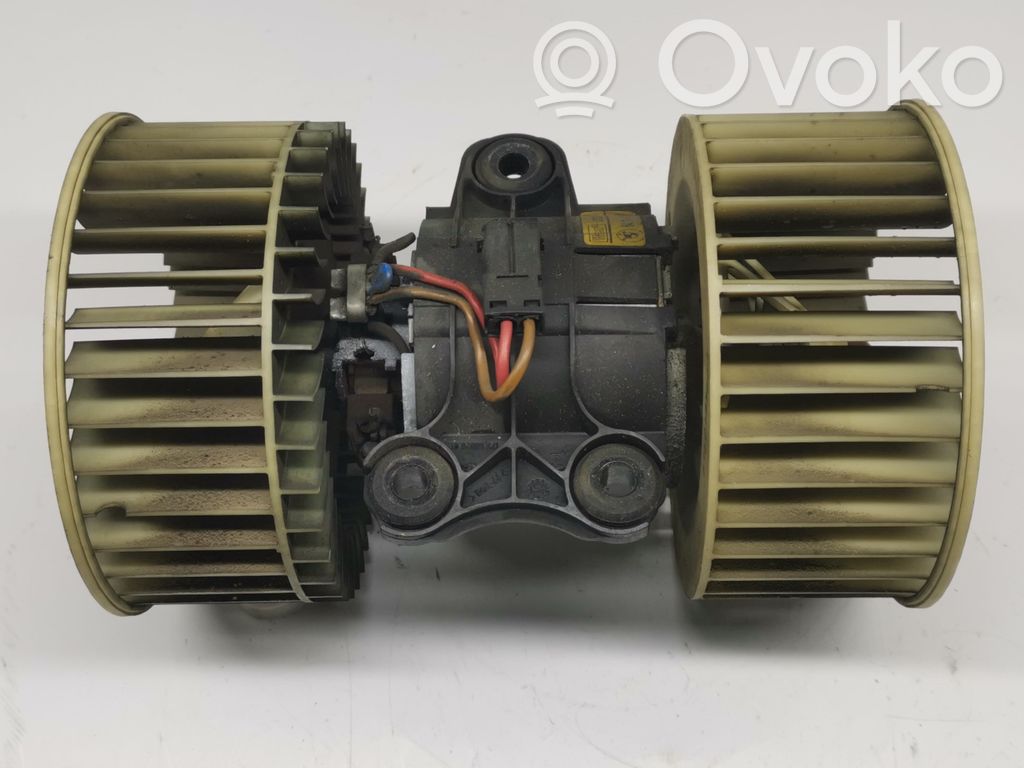 BMW 5 E39 Mazā radiatora ventilators 