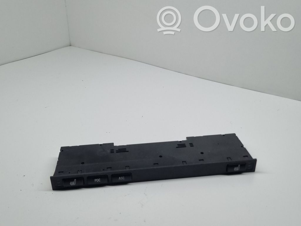 Seat heating switch   61318373715,8373715