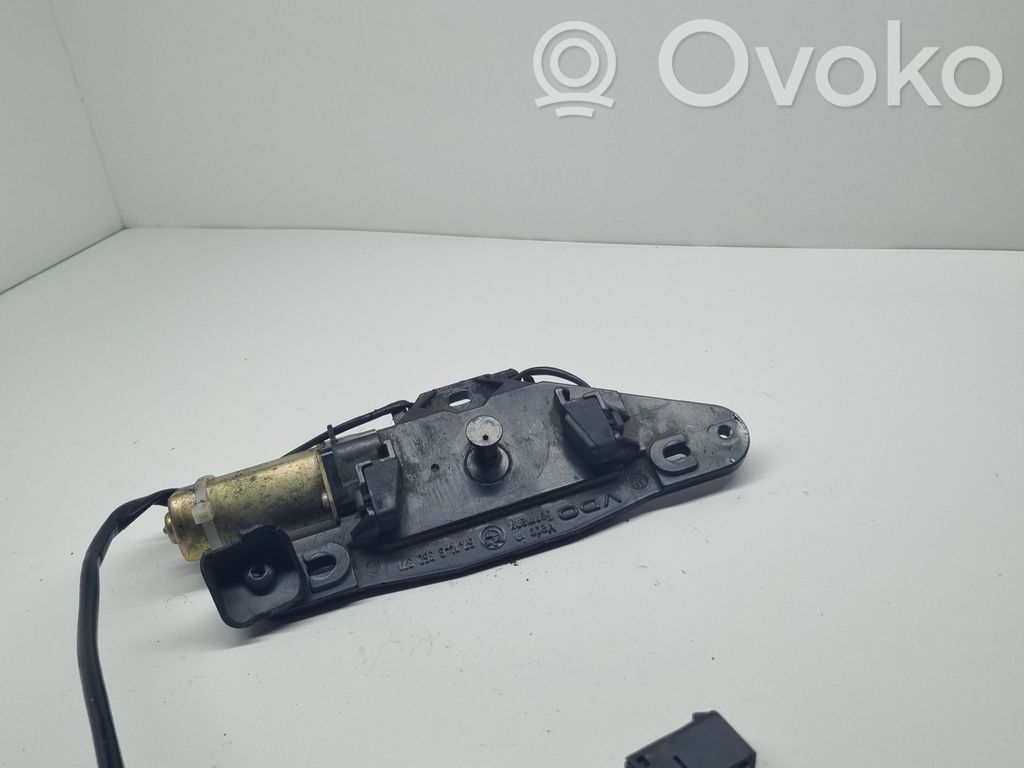 BMW 5 E39 Tailgate/trunk/boot lift motor 