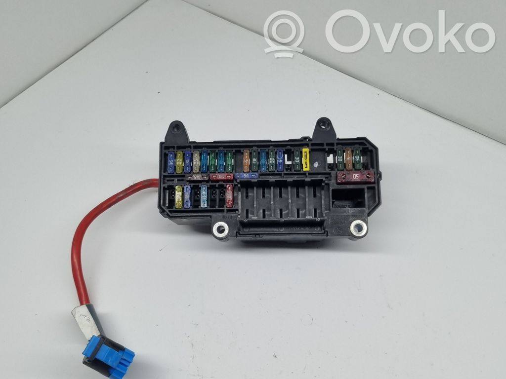 BMW 7 E65 E66 Fuse module 