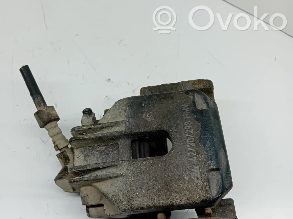 BMW 5 E39 Galinis suportas 