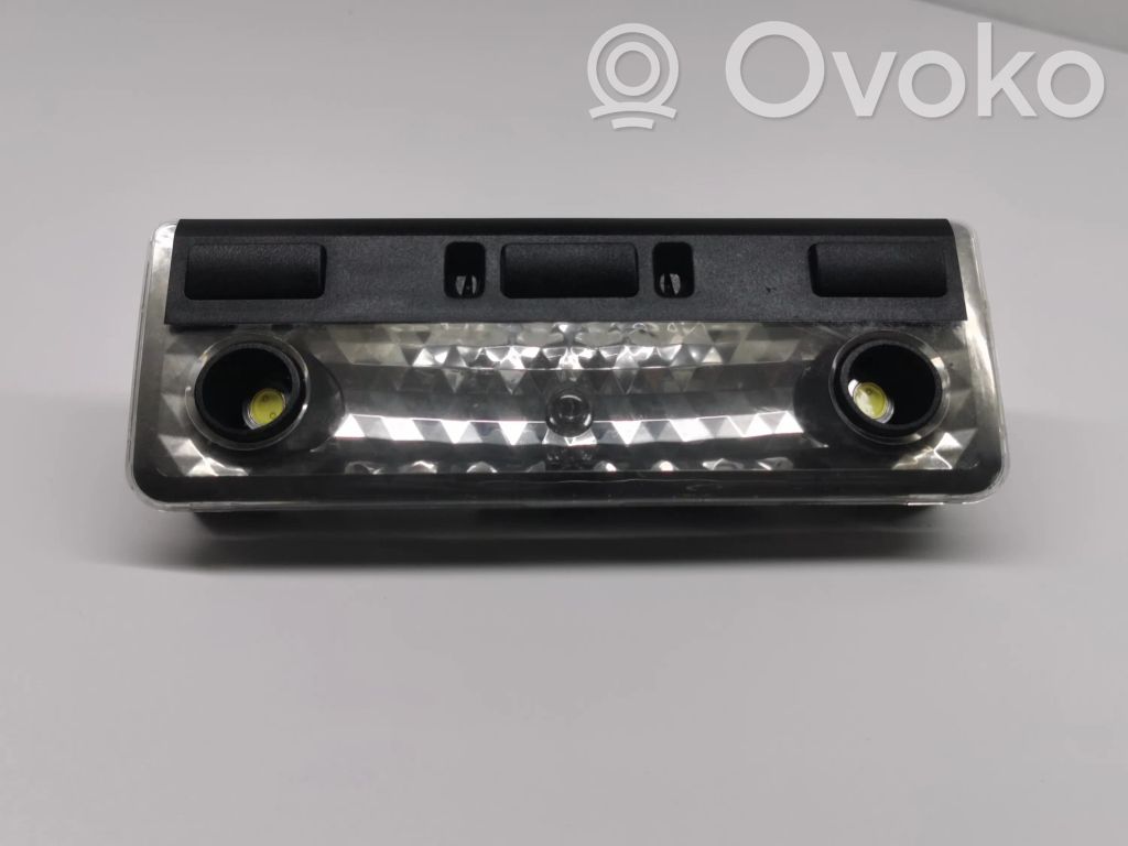 Éclairage lumière plafonnier avant   8364929
