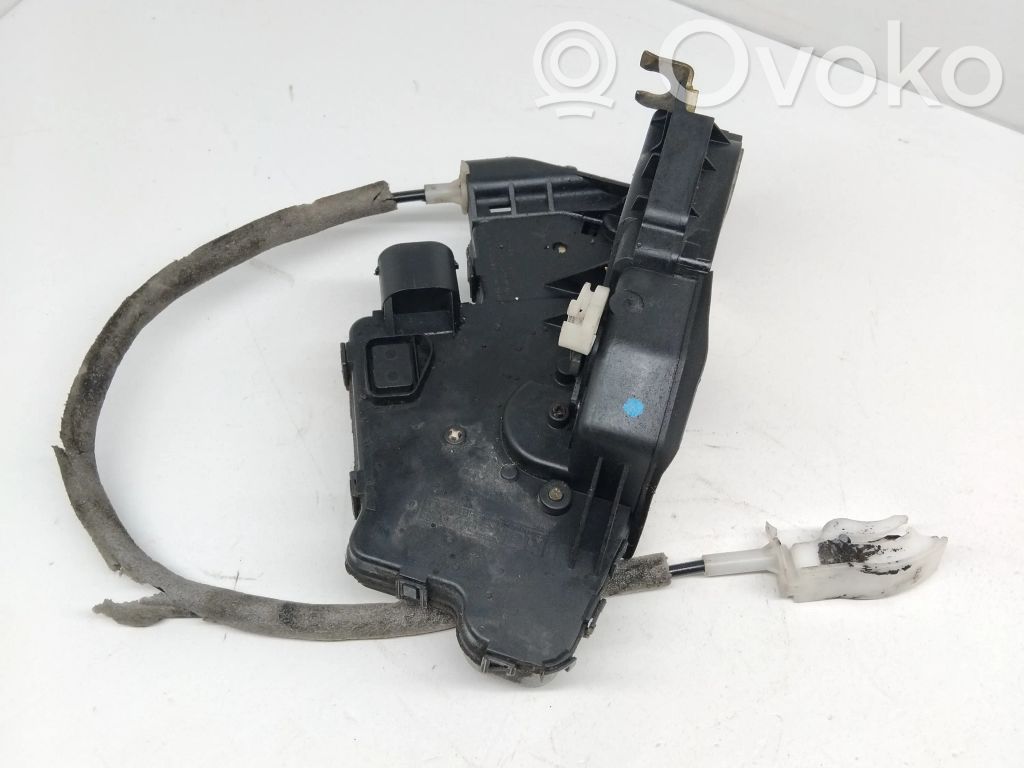BMW 3 E46 Priekinė durų spyna 
