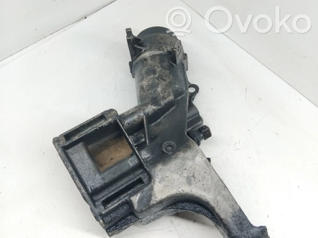 BMW 3 E46 Oil filter mounting bracket 