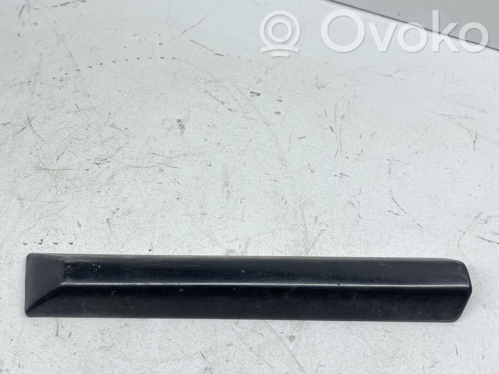 BMW 3 E36 Apdaila sparno (moldingas) 