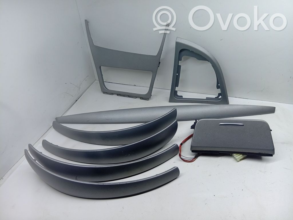 Interior decorative trim set   7129141,7067962