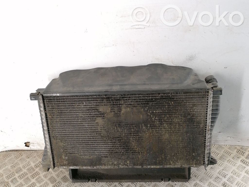 BMW 5 E39 Coolant radiator 