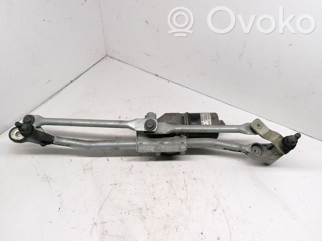 BMW 1 E81 E87 Front wiper linkage and motor 