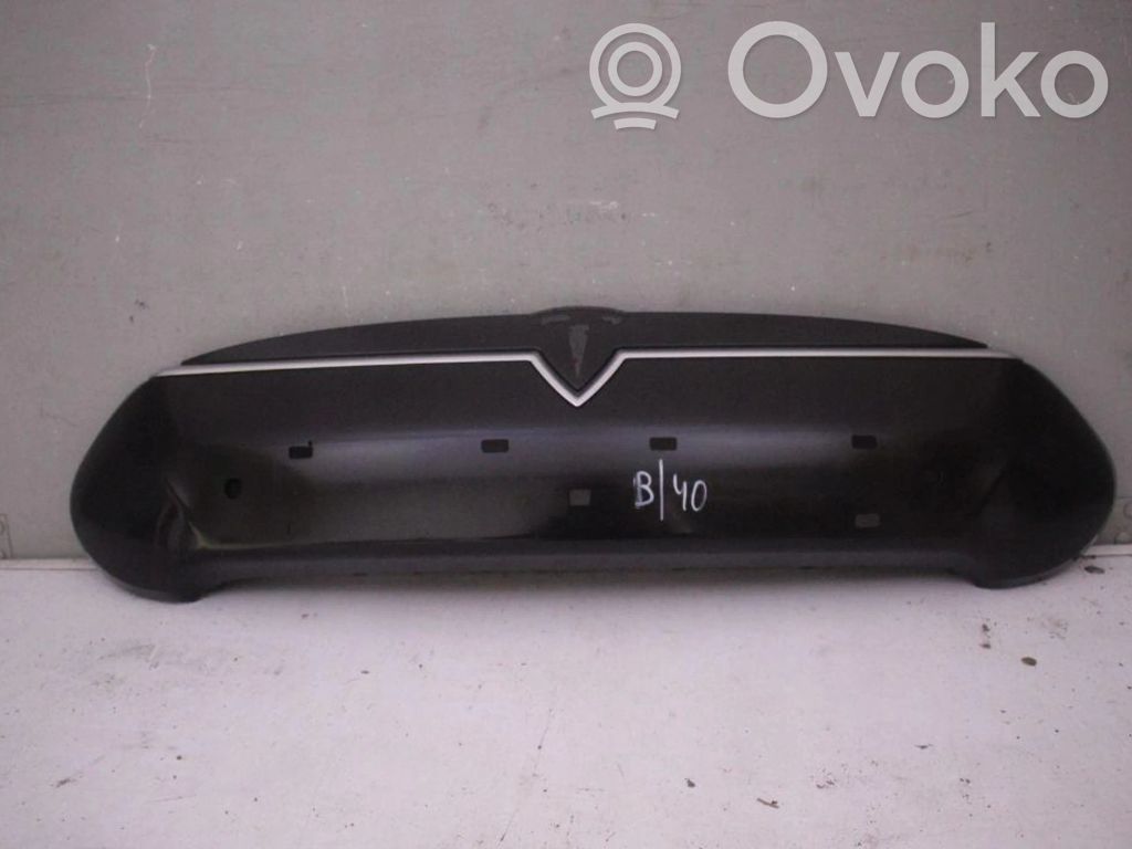 Tesla Model S Front bumper upper radiator grill 