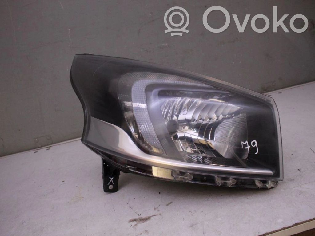 Opel Vivaro Scheinwerfer 