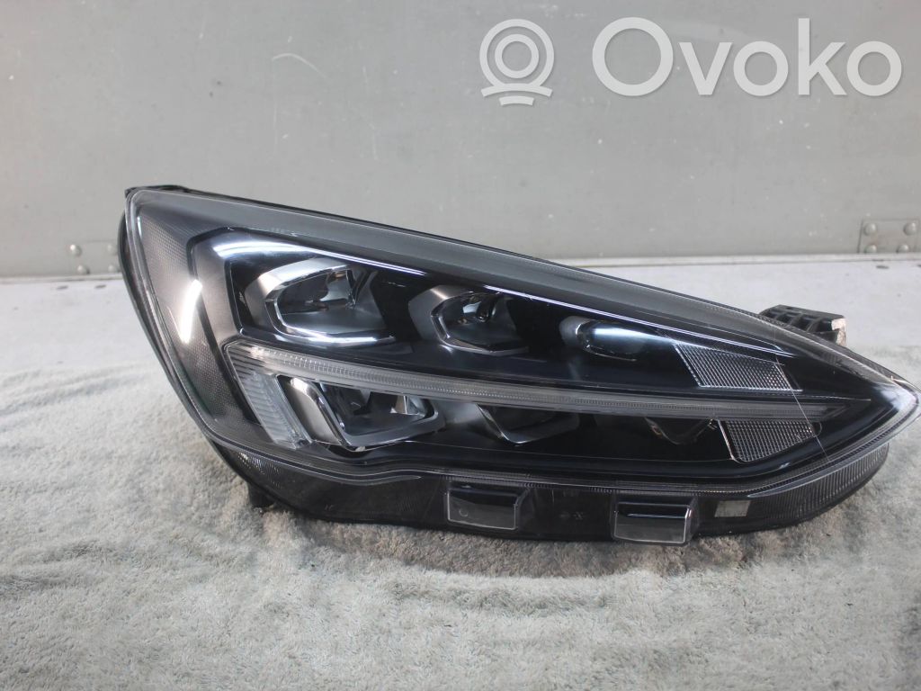Ford Focus Headlight/headlamp 