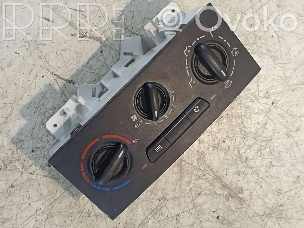 Peugeot Expert Climate control unit 