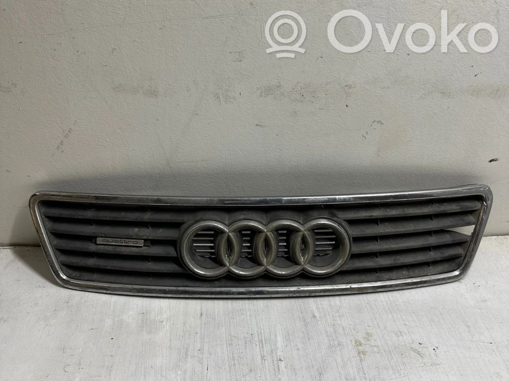 Audi A6 S6 C5 4B Etusäleikkö 