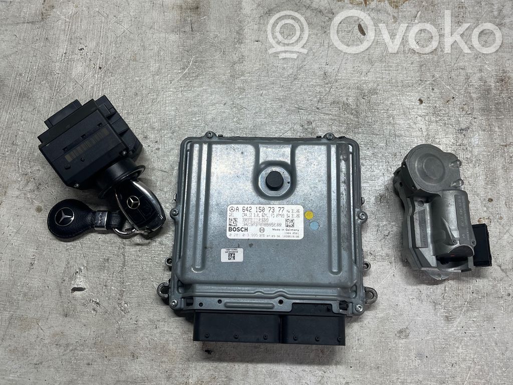 Mercedes-Benz E W211 Engine ECU kit and lock set 