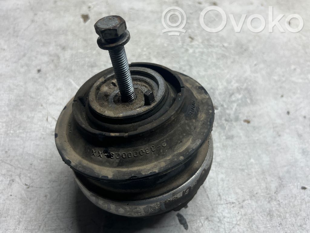 Mercedes-Benz CLS C219 Engine mount bracket 