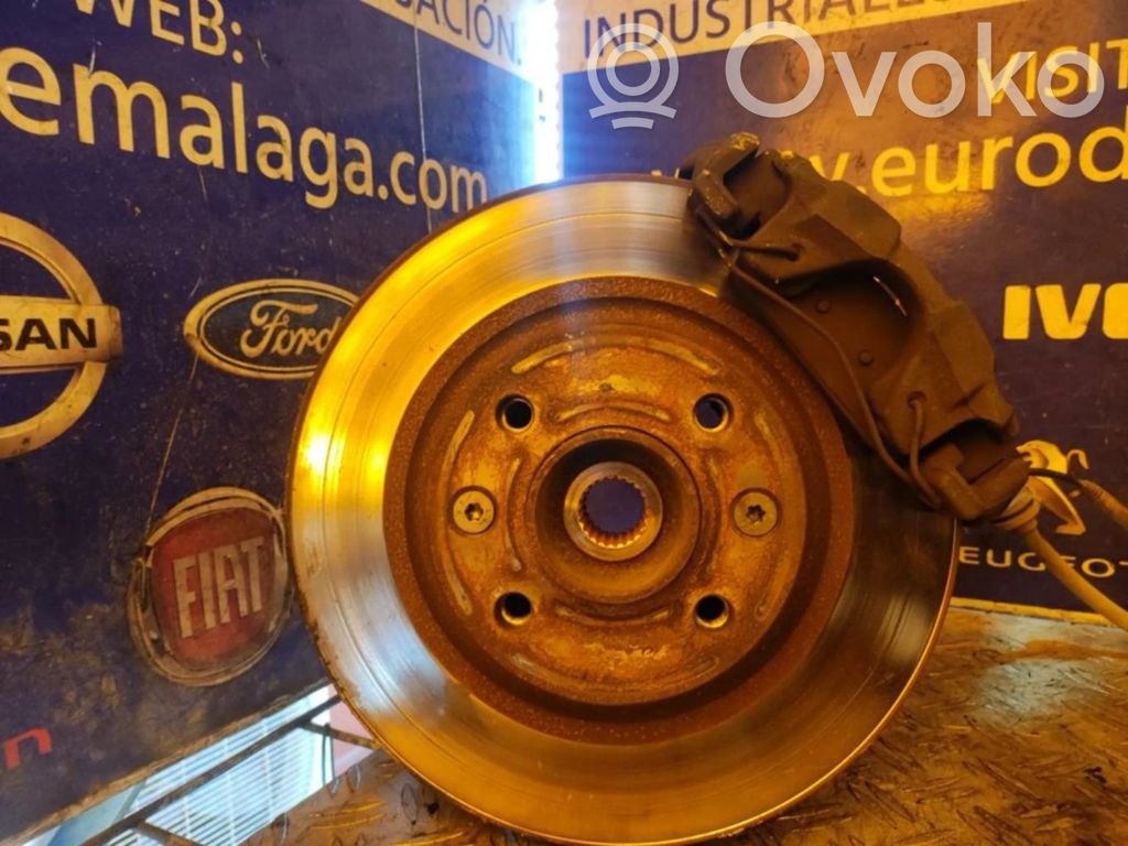 Renault Clio III Priekšējā riteņa rumbas vārpstas šarnīrs (stupica, capfa) 