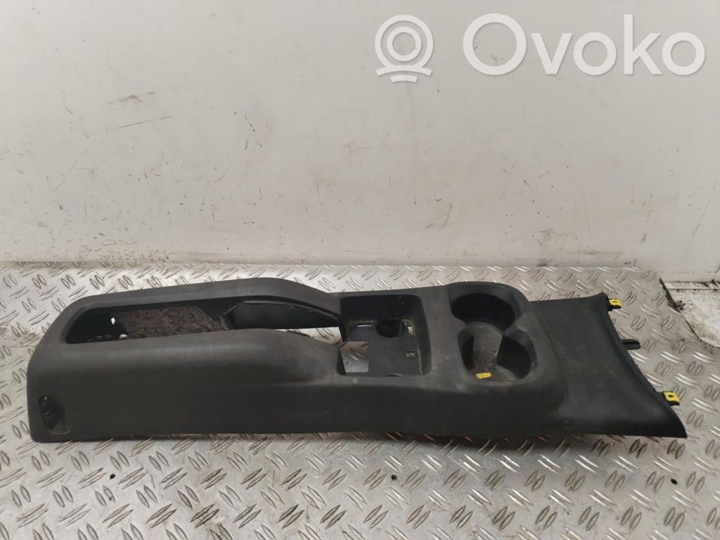 Citroen Berlingo Apoyabrazos del asiento trasero 