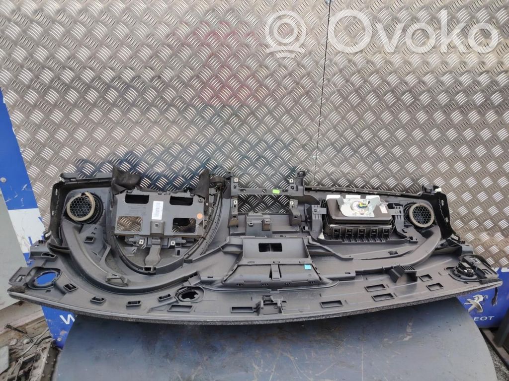 Renault Clio III Kojelauta 