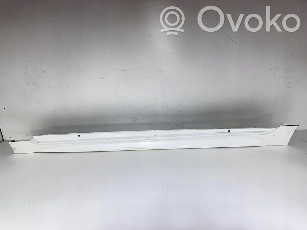Toyota Corolla E210 E21 Kynnyksen/sivuhelman lista 