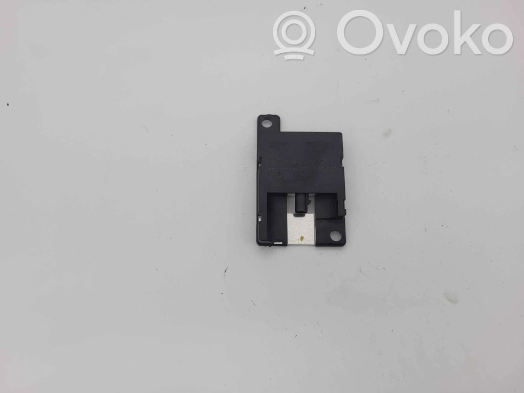 BMW 3 E92 E93 Antenna control unit 