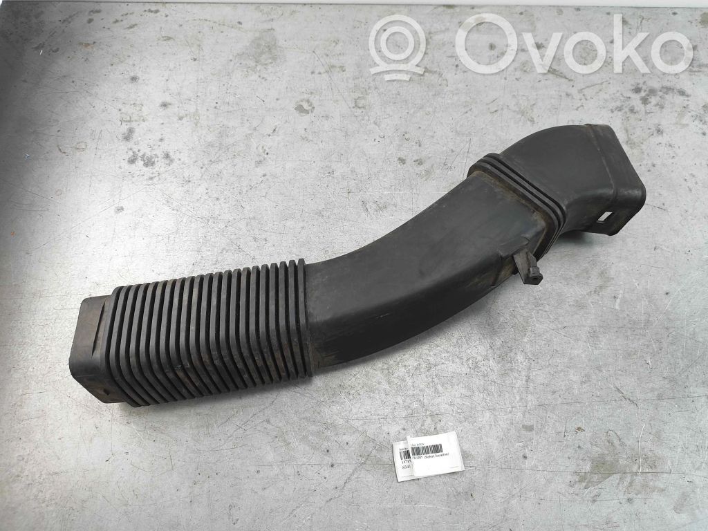 BMW 5 F10 F11 Część rury dolotu powietrza 