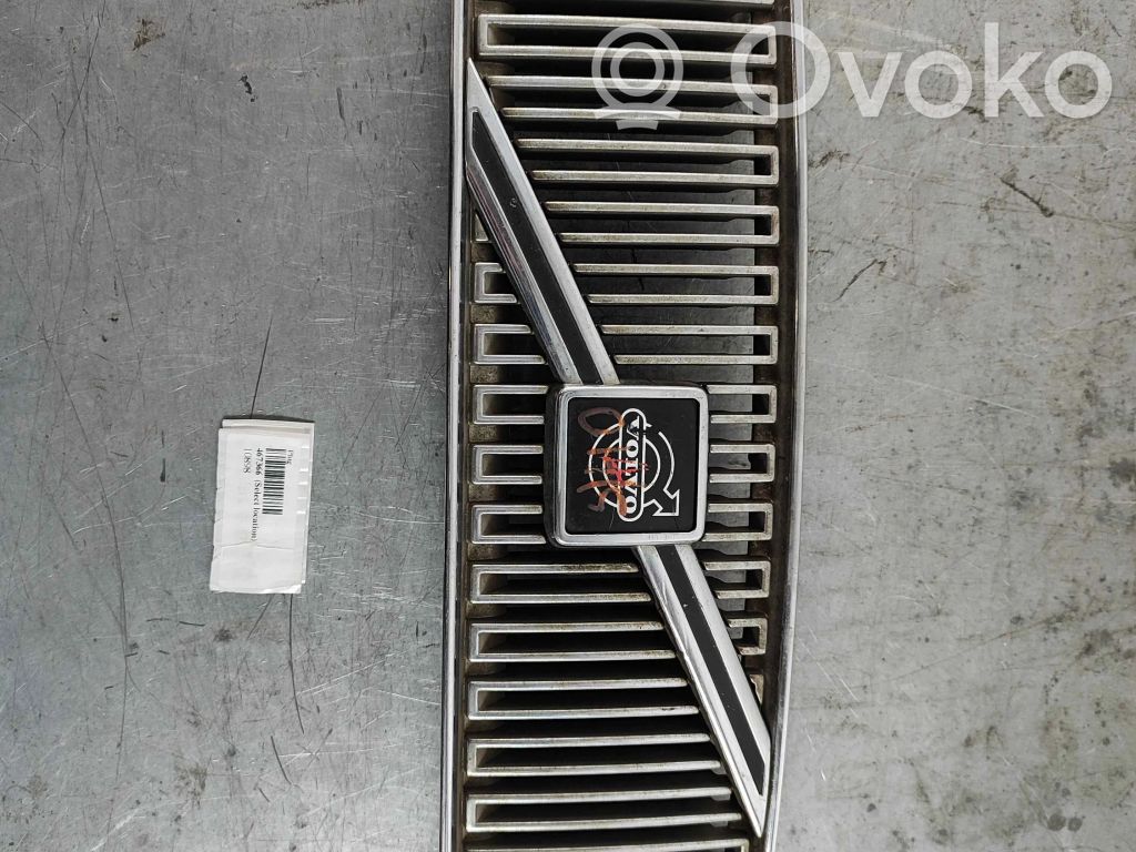 Volvo 440 Front grill 