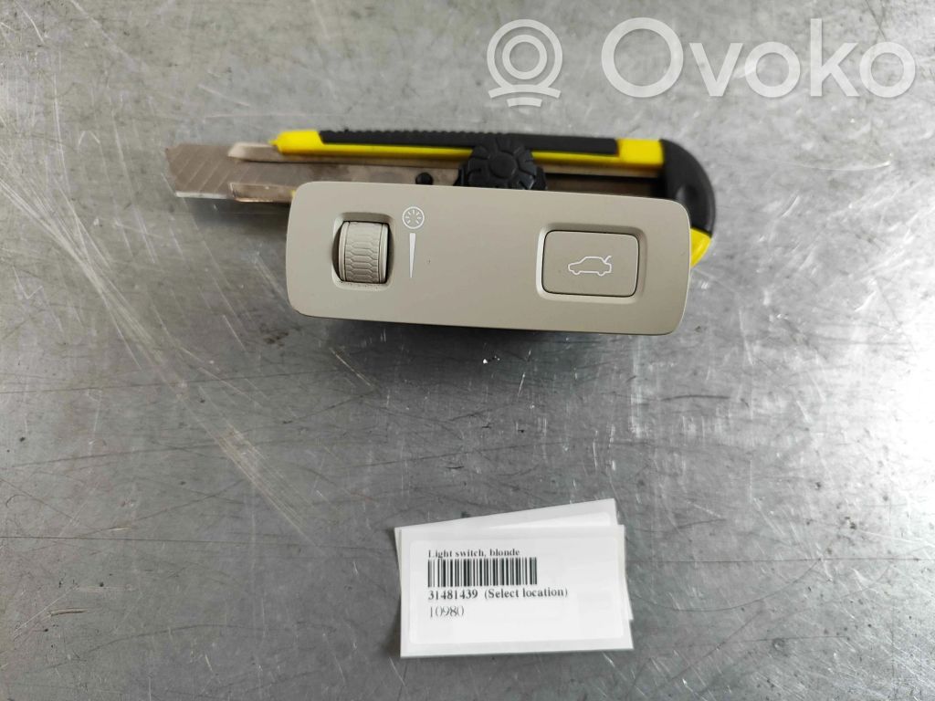 Volvo XC90 Tailgate opening switch 