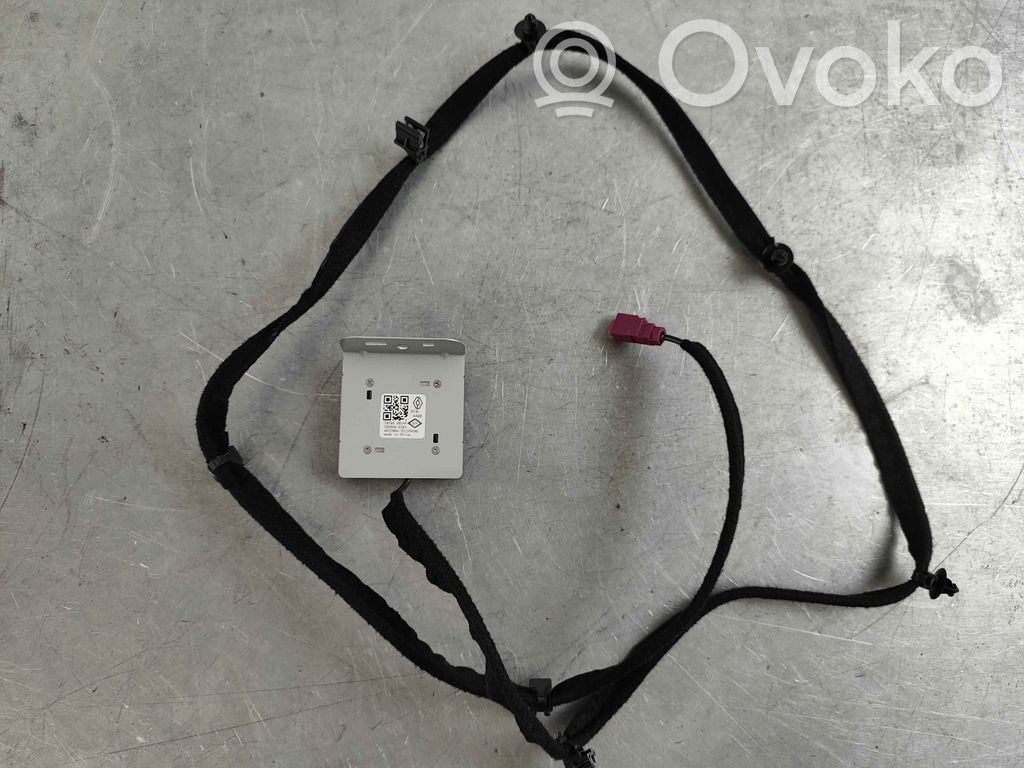 Renault Zoe Aerial antenna amplifier 