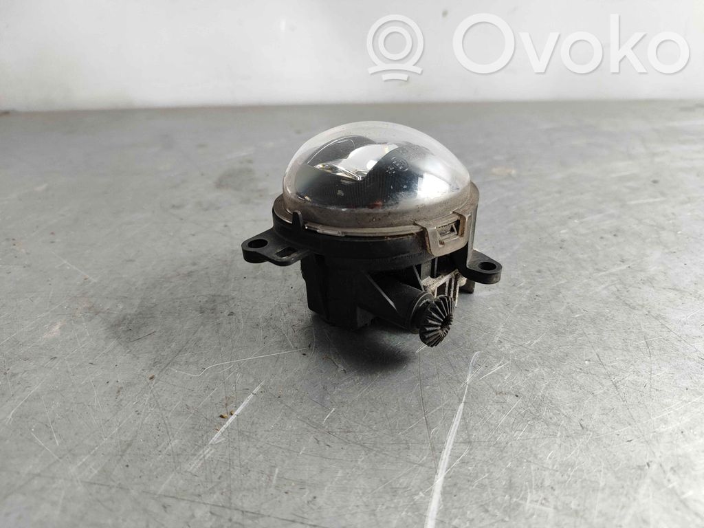 Volvo C40 Etusumuvalo 